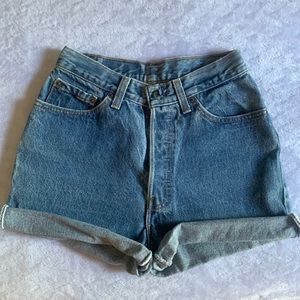 Levi Jean shorts size 7